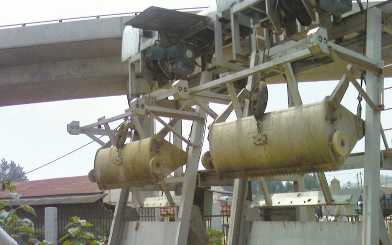 SG型鋼絲牽引式柵格除污機